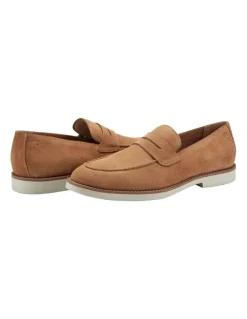 Kenneth Cole Savon Loafer in Tan