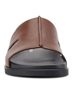 Kenneth Cole Willy Sandal in Tan