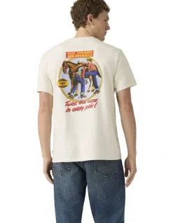 Levi's Relaxed Short-Sleeve Graphic T-shirt in Egret
