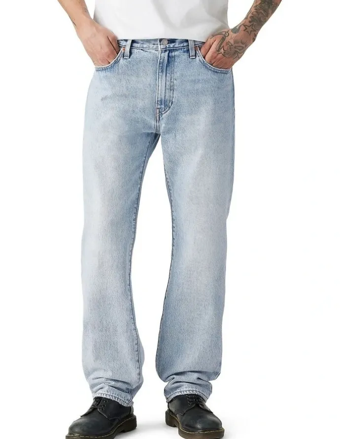 Levi's 555 Relaxed Straight Jeans in Baby Blue Essentials