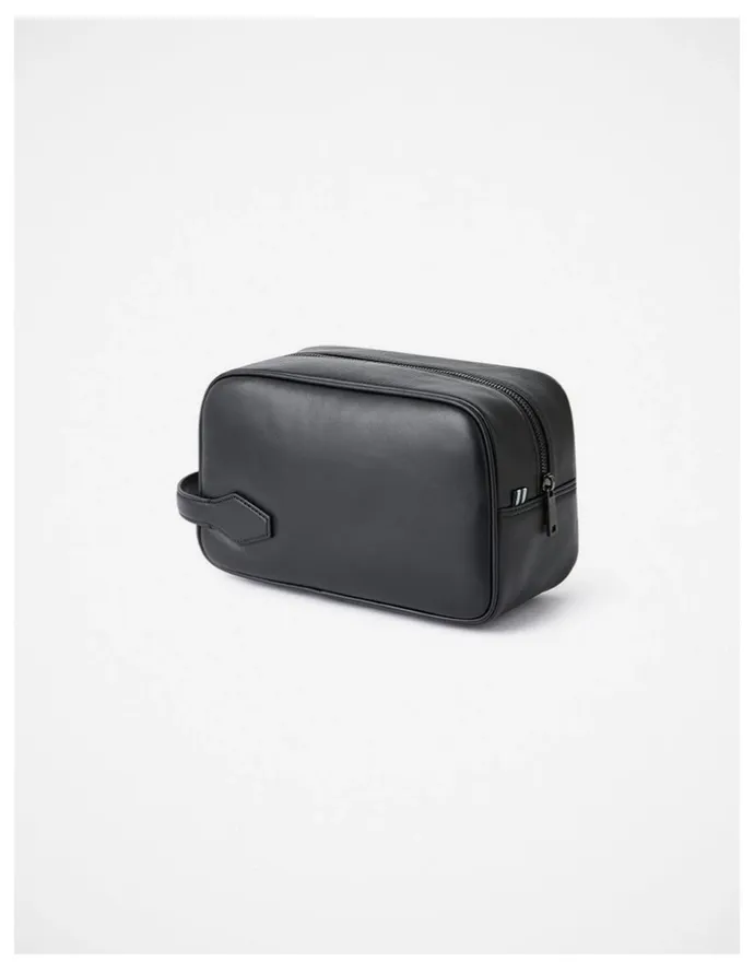 Marcs Ruben Leather Washbag in Black