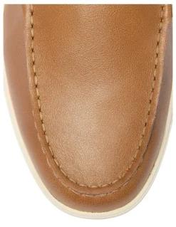 Marcs Valiant Loafers in Tan Leather