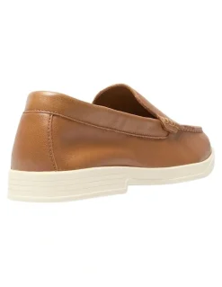 Marcs Valiant Loafers in Tan Leather