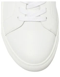 Marcs Varsity Leather Sneakers in White/Navy