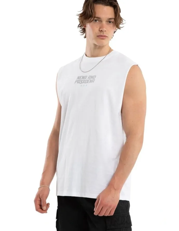Nena & Pasadena Vision Relaxed Muscle in White