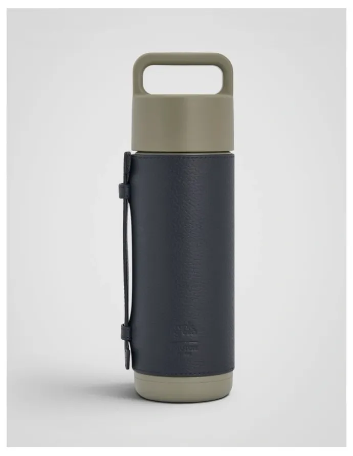 Oroton Frank Green X Oroton Grip Lid 595Ml Bottle in Grey Goose