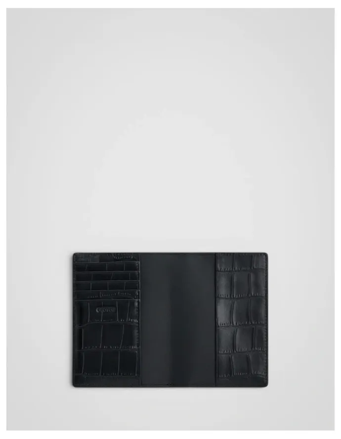 Oroton Jordan Texture Passport Holder in Black