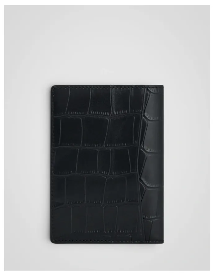 Oroton Jordan Texture Passport Holder in Black