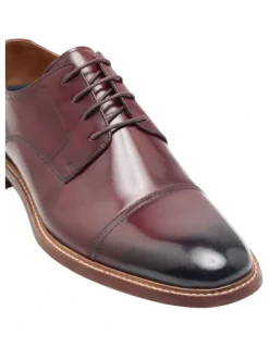 Oxford Hudson Toe Cap Derby Shoes in Burgundy