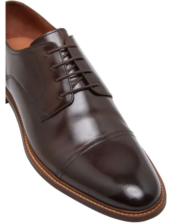 Oxford Hudson Toe Cap Derby Shoe in Dark Brown