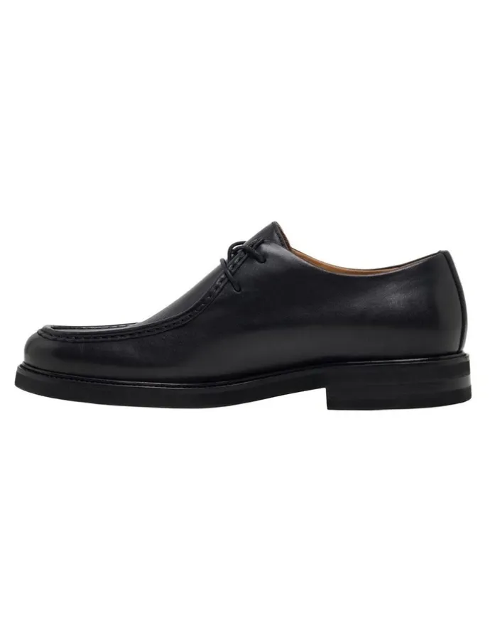 Oxford Peyton Apron Toe Shoe in Black