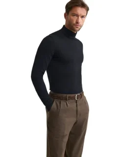 Oxford Aaron Turtle Neck Merino Pullover in Black