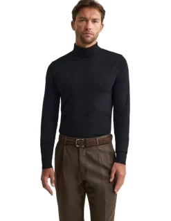 Oxford Aaron Turtle Neck Merino Pullover in Black