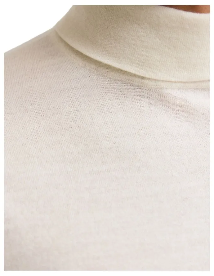 Oxford Aaron Turtle Neck Merino Pullover in Winter White