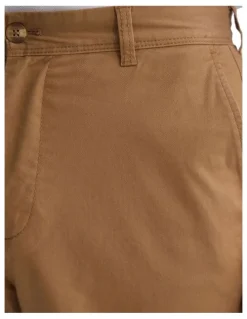 Oxford Relaxed Fit Chino in Caramel