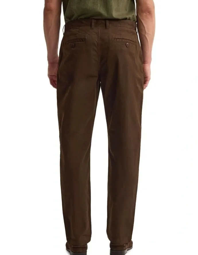 Oxford Relaxed Fit Chino in Chocolate