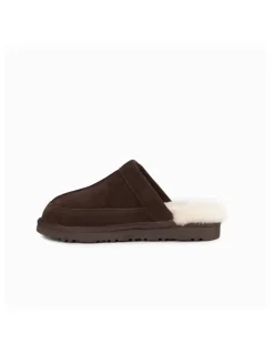 Ozwear Ugg Carter Water Resistant Slipper in Chocolate