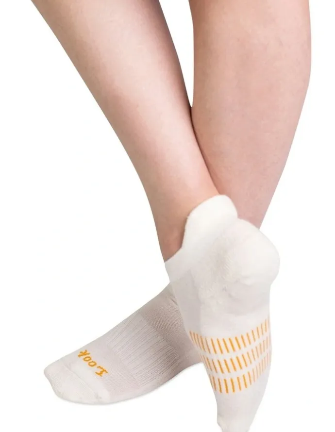 Paire Paire Ankle Socks in White