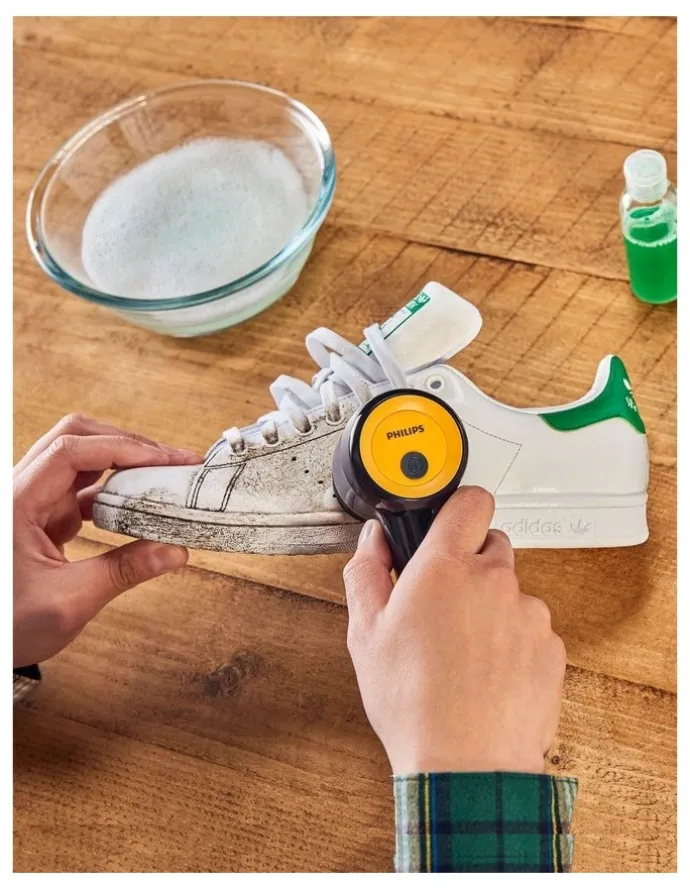 Philips Sneaker Cleaner in Blue/Yellow