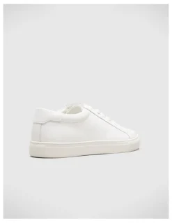 Politix Classic Leather Sneaker in White
