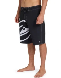 Quiksilver Circuit Boardshort in Black