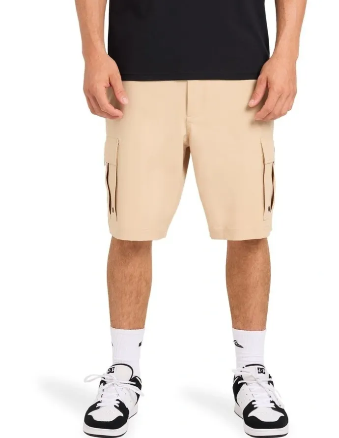 Quiksilver Endurance 20 Walkshorts In Pale Khaki