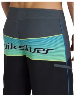 Quiksilver Everyday Billboard 20 Boardshorts In Black Billboard