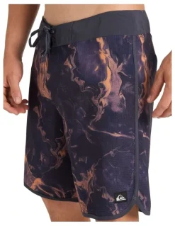 Quiksilver Highline Scallop 19 Inch Boardshorts in India Ink