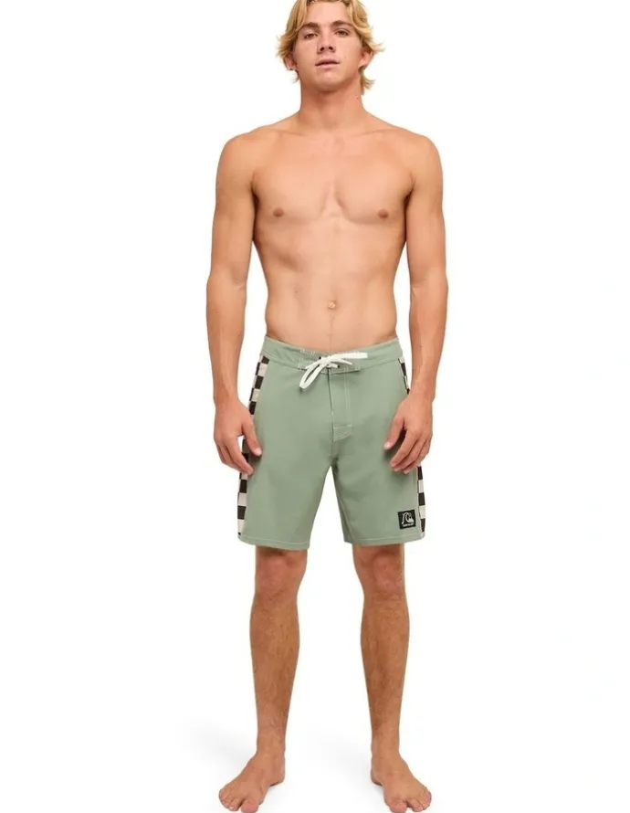 Quiksilver Original Arch 18 Boardshorts in Green