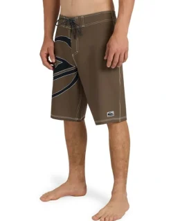 Quiksilver Silicon 21 Boardshorts In Canteen