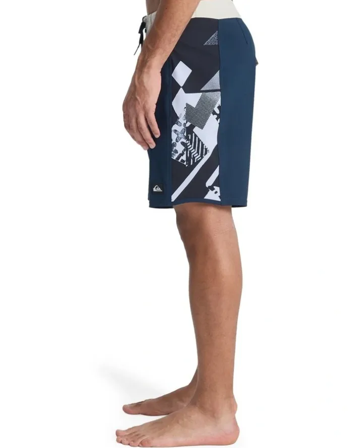 Quiksilver Surfsilk Arch 18 Boardshorts Dark Navy