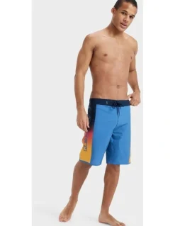 Quiksilver Surfsilk Holmes 20 Boardshorts in Blue