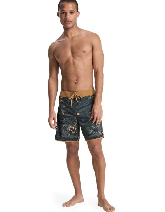 Quiksilver Surfsilk Scallop 18 Boardshorts Black Sundown