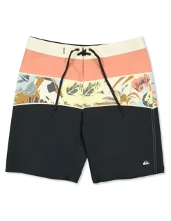 QUIKSILVER Surfsilk Straight Boardshorts 20" in Desert Sand Section