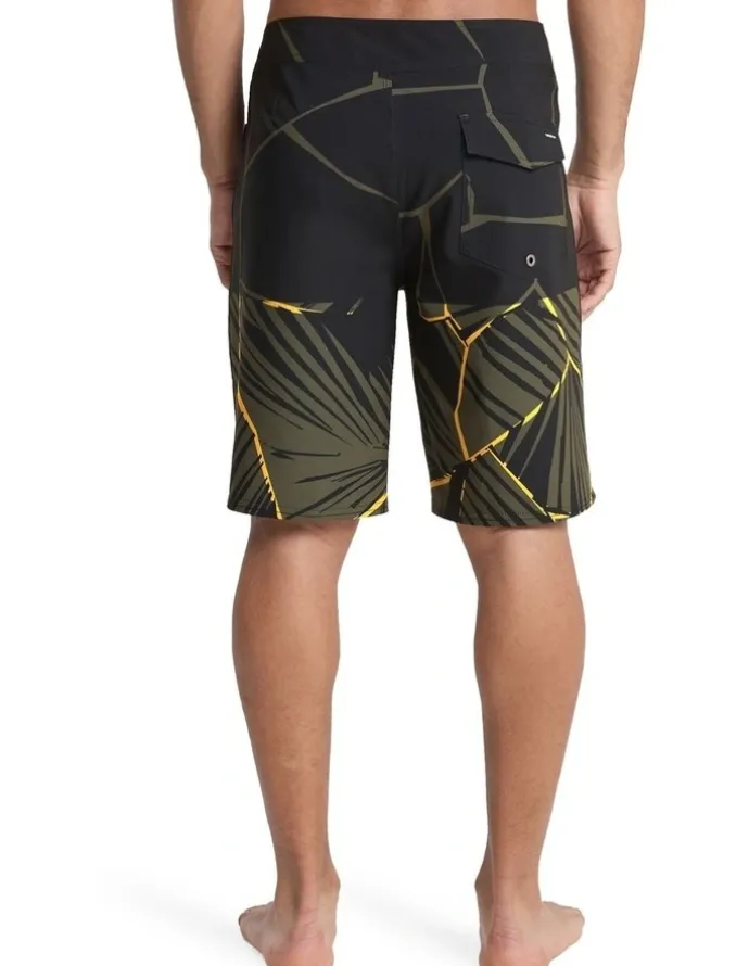 Quiksilver Surfsilk Straight 20 Boardshorts Grape Leaf Natural Block