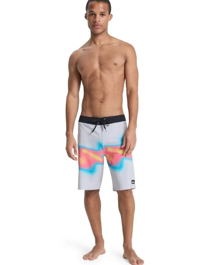 Quiksilver Surfsilk Straight 20 Boardshorts Micro Chip Thermo Stripe