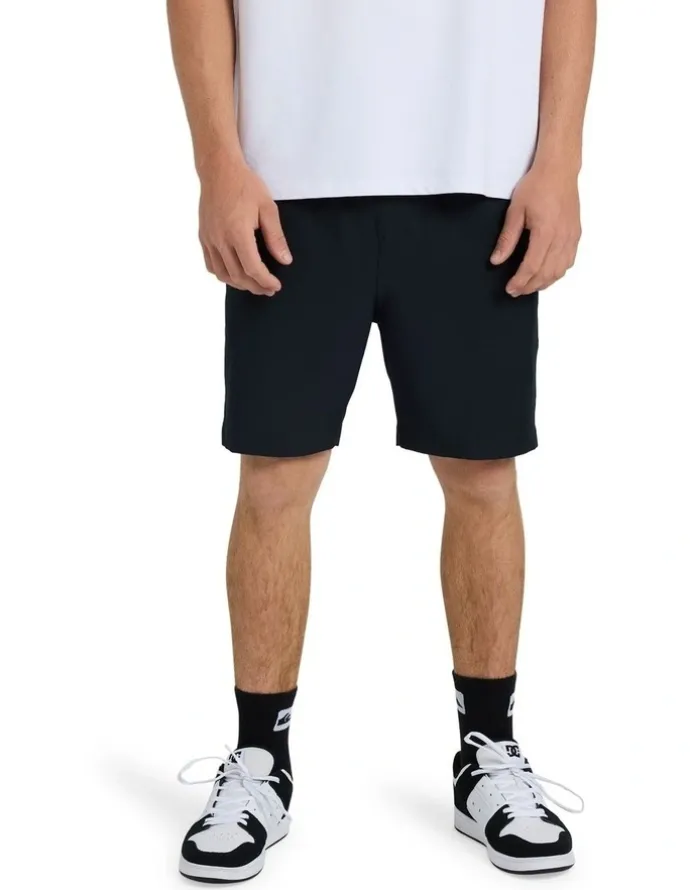 Quiksilver Taxer Amphibian 18 Hybrid Shorts Black