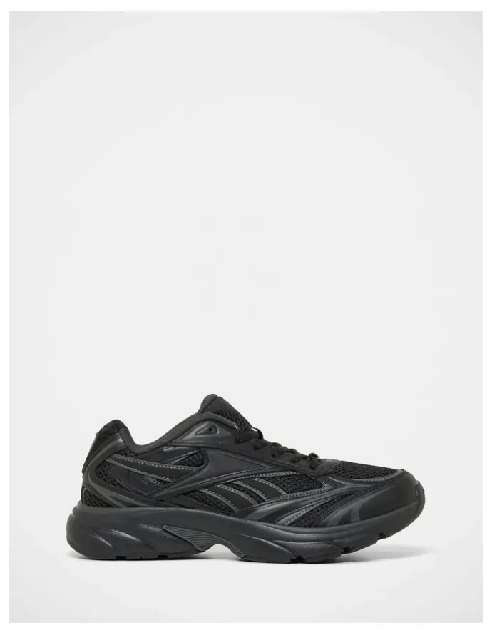 Reebok Belwave Sneakers In Black
