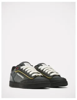 Reebok Club C Bulc Sneakers in Grey
