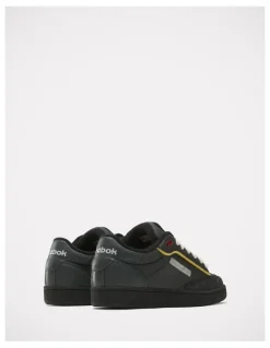 Reebok Club C Bulc Sneakers in Grey
