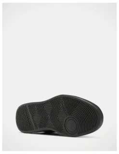 Reebok Court Advance Sneakers in Black