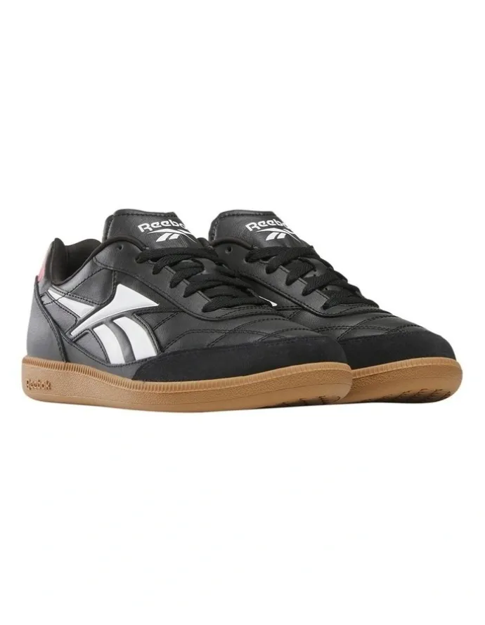 Reebok Finale Sneakers in Black