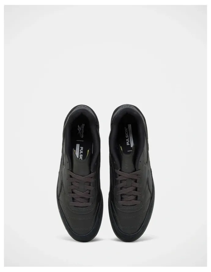 Reebok Finale Sneakers in Black