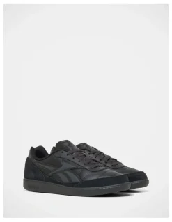 Reebok Finale Sneakers in Black