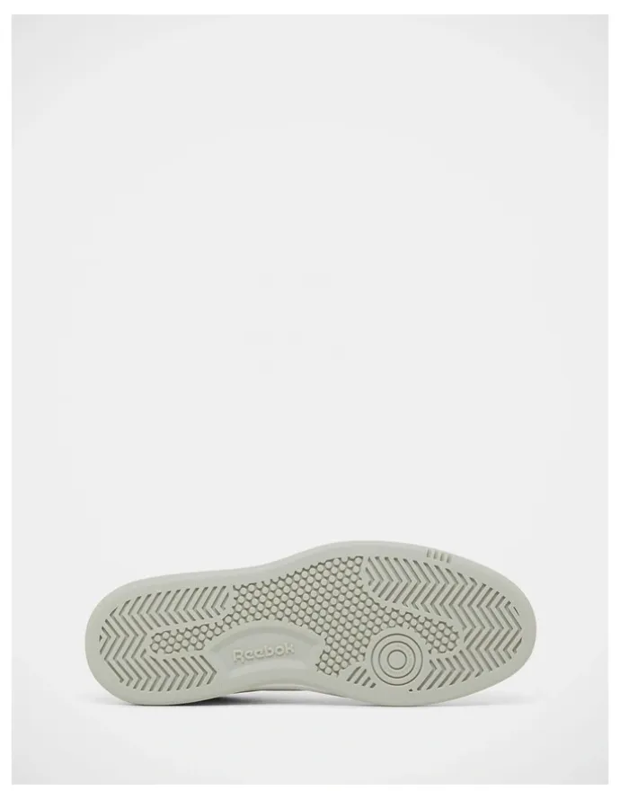 Reebok Match Prime V2 Sneakers in White