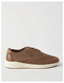 Regatta Bradley Knit Sneaker in Light Brown