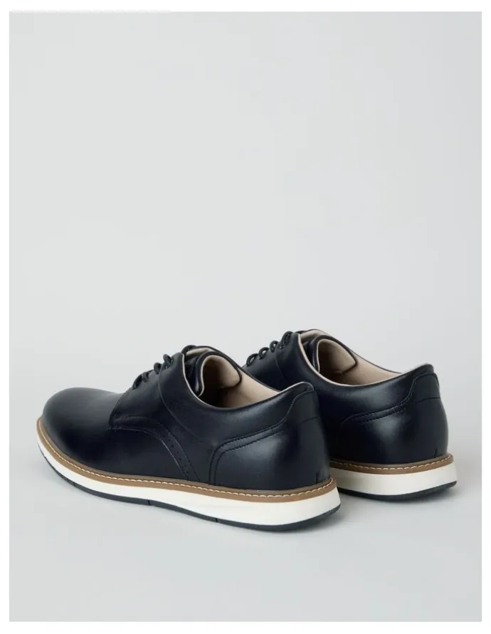 Regatta Storm Comfort Leather Lace Up in Black