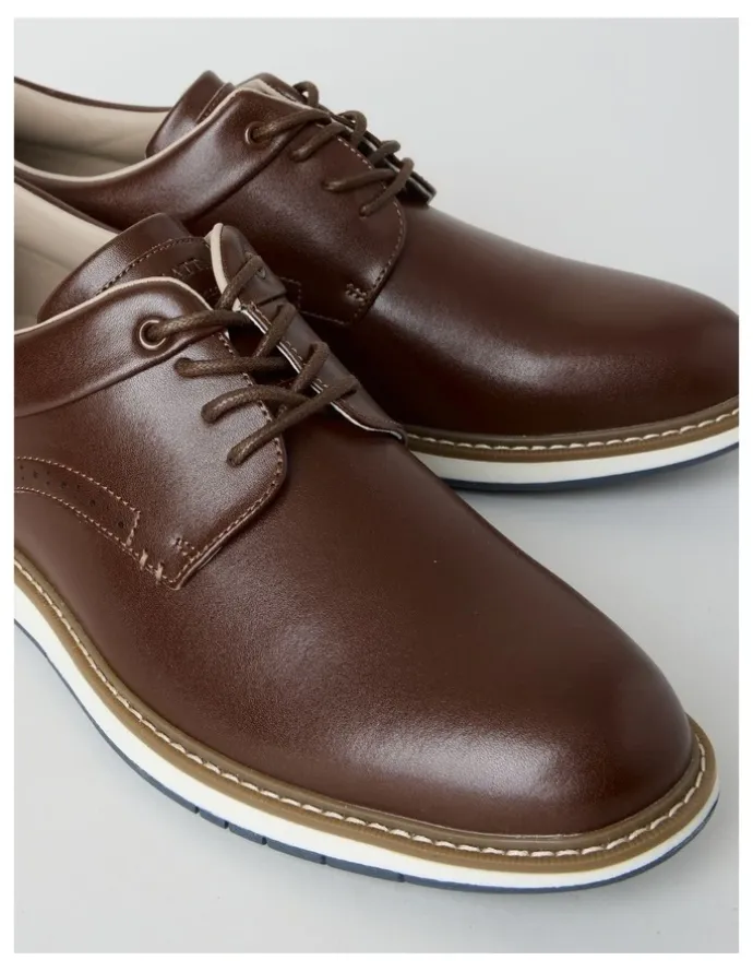 Regatta Storm Comfort Leather Lace Up in Cognac
