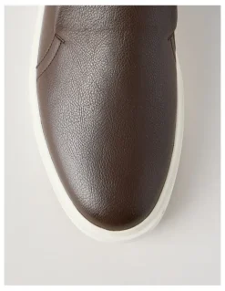 Regatta Warren Leather Loafer in Brown