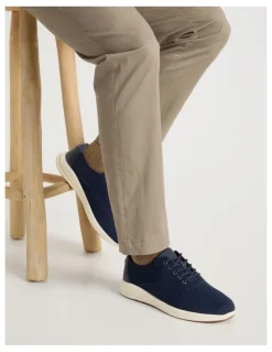 Regatta Bradley Knit Sneaker in Navy